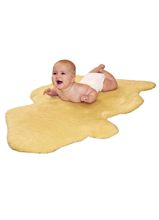 Klassisch - Baby-Lammfell aus hochwertigem Merino-Lammfell, in Farbe GOLD-BEIGE Ansicht 3