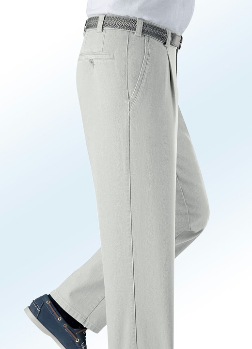 Herrenmode - Unterbauch-Jeans mit Bundfalten in 3 Farben, in Größe 024 bis 060, in Farbe BEIGE Ansicht 5