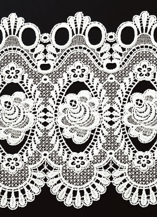 Landhaus & Küche - Bezaubernde Kurzgardine mit Stangendurchzug, in Größe 662 (H30xB125 cm) bis 858 (H65xB200 cm), in Farbe WEISS UNI – Farbe WEISS UNI – Ansicht 