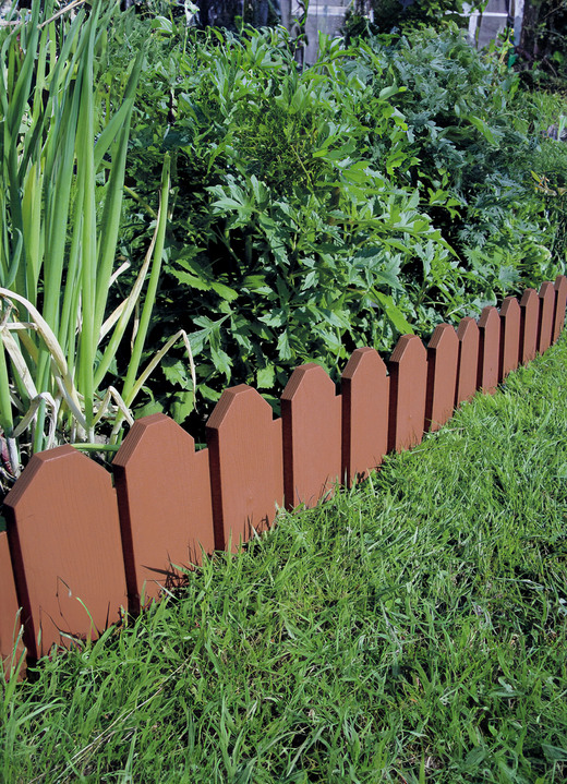 Gartenpflege - 4 Zaunelemente aus flexiblem Kunststoff mit Holzmaserung, in Farbe BRAUN