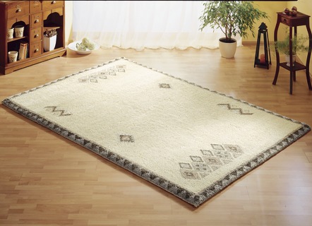 Klassisch - Original handgeknüpfte marokkanische Berberteppiche – Farbe GEMUSTERT – Ansicht  Klassisch - Original handgeknüpfte marokkanische Berberteppiche, in Größe 015 (Brücke, ca. 60x120 cm) bis 325 (Bettumrandung, 3-teilig), in Farbe UNI – Farbe GEMUSTERT – Ansicht