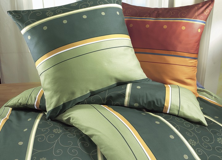 Bettwäschegarnituren - Bügelleichte Bettwäsche-Garnitur von Biberna, in Größe 012 (80/80 cm + 135/200 cm) bis 412 (2x 80/80 cm und 2x 135/200 cm), in Farbe GRÜN Ansicht 1