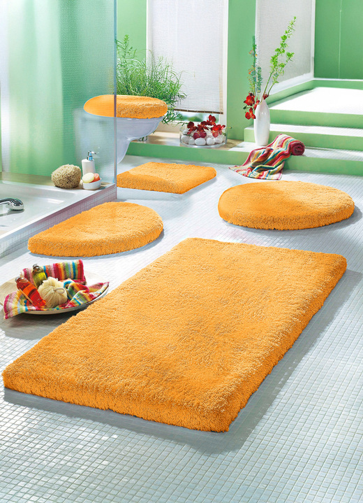 Badgarnituren - Mesana Badgarnitur mit rutschhemmender Rückseite Ansicht 11 Badgarnituren - Mesana Badgarnitur mit rutschhemmender Rückseite, in Größe 100 (Vorleger halbrund, 50/ 80 cm) bis 112 (Deckelbezug, 47/ 50 cm), in Farbe AUBERGINE Ansicht 11