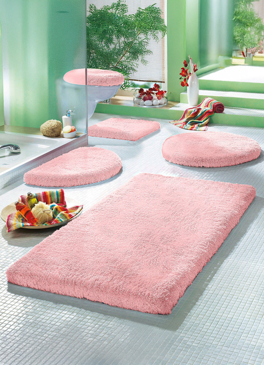 Badgarnituren - Mesana Badgarnitur mit rutschhemmender Rückseite Ansicht 12 Badgarnituren - Mesana Badgarnitur mit rutschhemmender Rückseite, in Größe 100 (Vorleger halbrund, 50/ 80 cm) bis 112 (Deckelbezug, 47/ 50 cm), in Farbe AUBERGINE Ansicht 12