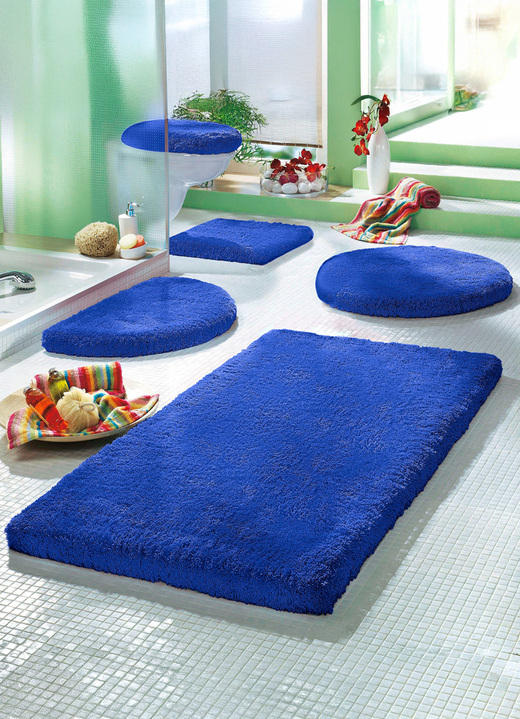 Badgarnituren - Mesana Badgarnitur mit rutschhemmender Rückseite Ansicht 18 Badgarnituren - Mesana Badgarnitur mit rutschhemmender Rückseite, in Größe 100 (Vorleger halbrund, 50/ 80 cm) bis 112 (Deckelbezug, 47/ 50 cm), in Farbe AUBERGINE Ansicht 18