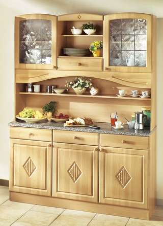 Buffetschrank mit profilierter Front