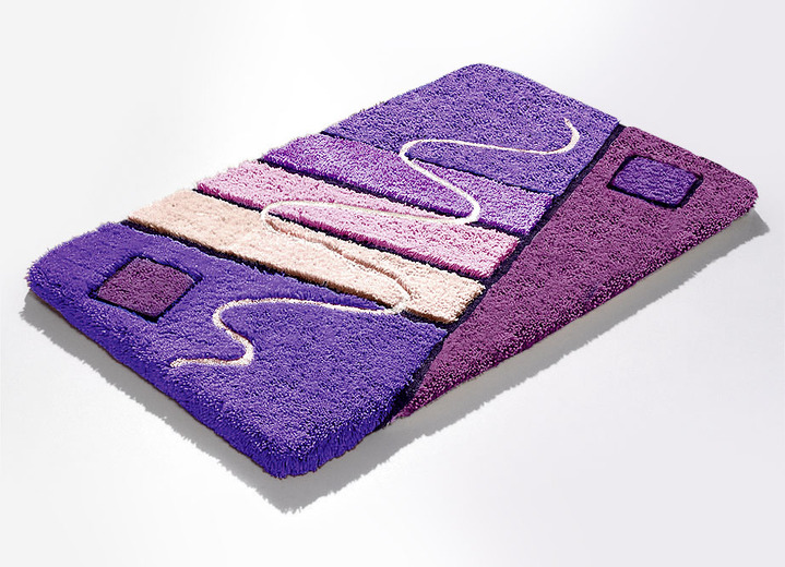 Badgarnituren - Handgearbeitete Badgarnitur in harmonischen Farbtönen, in Größe 100 (Vorleger halbrund, 50/ 80 cm) bis 112 (WC-Deckelbezug, 47/ 50 cm), in Farbe LILA Ansicht 1