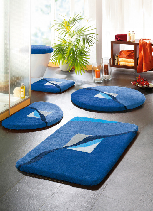 Badgarnituren - Badgarnitur der Marke Kleine Wolke, in Größe 100 (Vorleger halbrund, 50/80 cm) bis 112 (WC-Deckelbezug mit Kordel), in Farbe BRAUN Ansicht 5