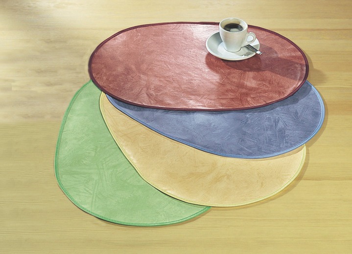 Tischdecken - Klassisch marmorierte Wachstuch-Tischdecke, in Größe 108 (Tischdecke, 80/ 80 cm) bis 220 (Tischdecke, oval, 155/220 cm), in Farbe CREME Ansicht 4