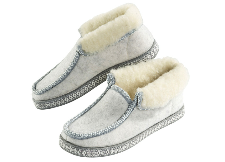 Hausschuhe - Hütten-Hausschuh mit Anti-Rutsch-Gummi-Laufsohle, in Größe 036 bis 042, in Farbe BLAU Ansicht 3