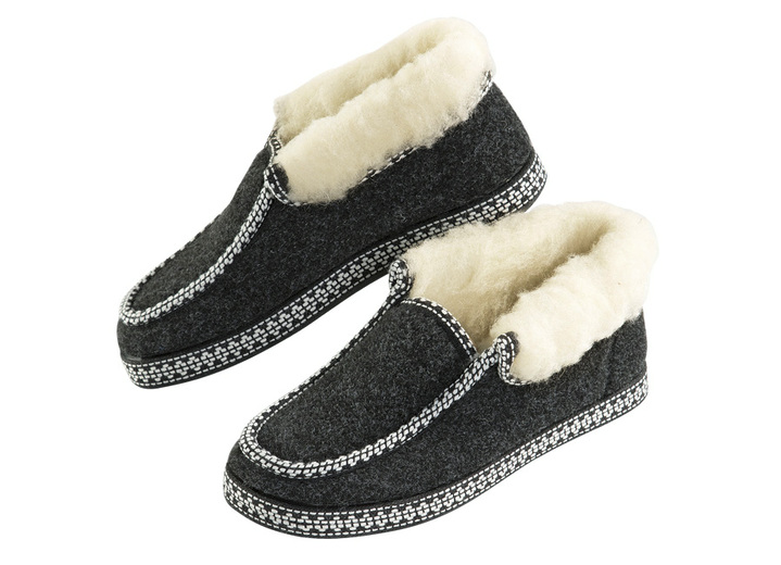 Hausschuhe - Hütten-Hausschuh mit Anti-Rutsch-Gummi-Laufsohle, in Größe 036 bis 042, in Farbe BLAU Ansicht 5