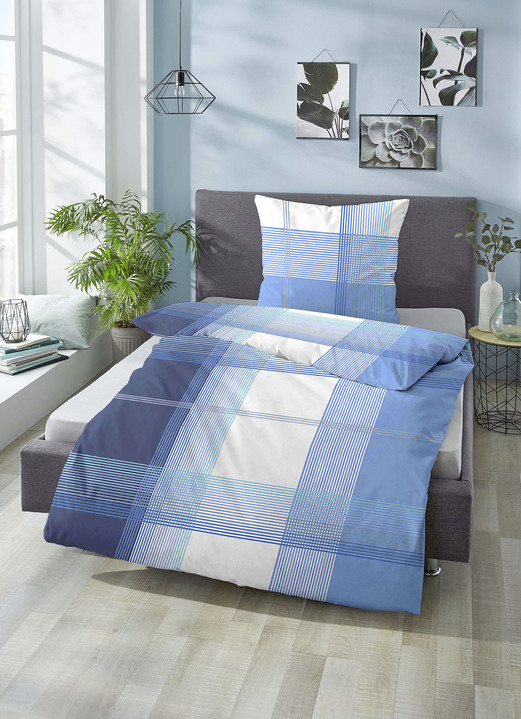 Bettwäschegarnituren - Bettwäsche-Garnitur Made in Germany, in Größe 112 (80x80 cm + 135x200 cm) bis 412 (2x80x80 cm + 2x135x200 cm), in Farbe BLAU Ansicht 1