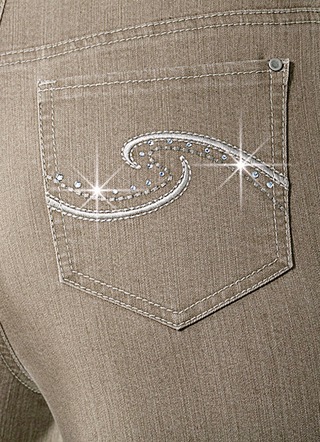 Jeans - Komfortjeans verziert mit Strasssteinen in 6 Farben – Farbe CAMEL – Ansicht  Jeans - Komfortjeans verziert mit Strasssteinen in 6 Farben, in Größe 018 bis 054, in Farbe CAMEL – Farbe CAMEL – Ansicht