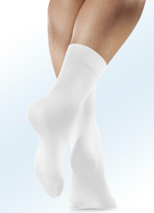 Strümpfe - Rogo 4 Paar Socken mit extra weitem Schaft, in Größe 1 (Schuhgr. 35-38) bis 2 (Schuhgr. 39-42), in Farbe 4X WEISS Ansicht 4