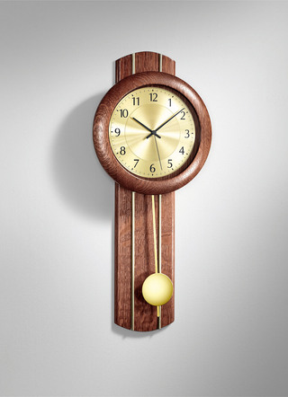 Wanduhr mit Funkuhrwerk aus massivem Holz