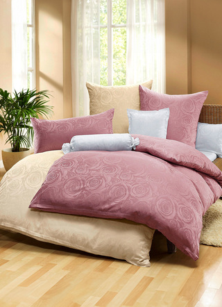 Bettwäschegarnituren - Hochwertige Damast-Bettwäsche, in Größe 112 (80/80 cm + 135/200 cm) bis 123 (Kissenbezug, 40/40 cm), in Farbe ROSÉ