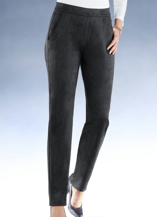 Hosen - Trendige, samtweiche Hose, in Größe 018 bis 092, in Farbe SCHWARZ Ansicht 1