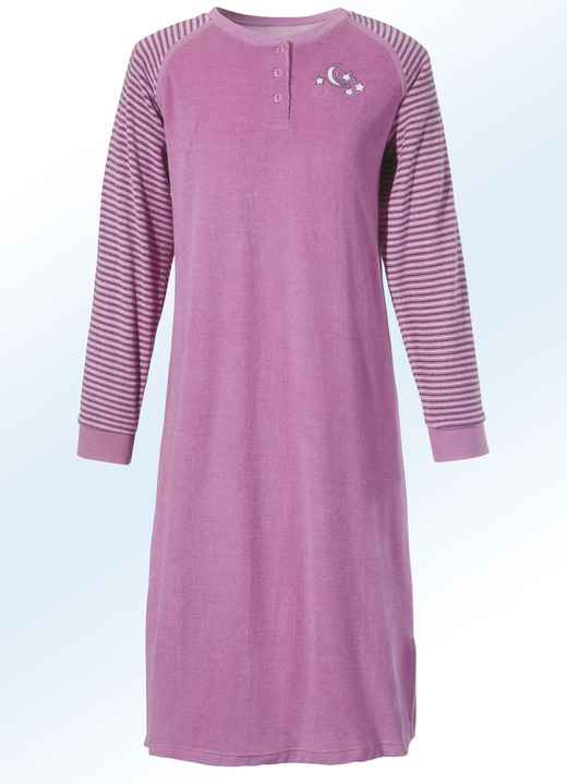 Nachthemden - Nachthemd aus Frottierstretch, Langarm mit Knopfleiste und Bündchen, in Größe 036 bis 054, in Farbe BLEU Ansicht 3