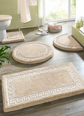 Badgarnitur mit Mäander-Bordüre