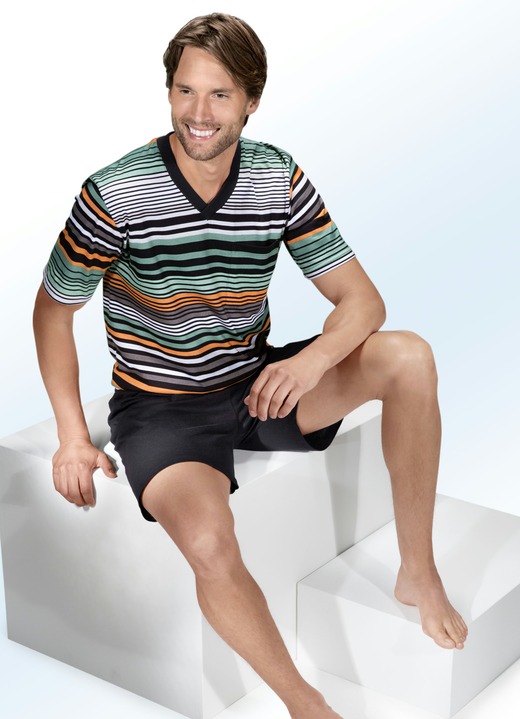 Nachtwäsche - Shorty mit V-Ausschnitt, Brusttasche und Ringeldessin, in Größe 046 bis 060, in Farbe BEERE-BLAU-SCHWARZ Ansicht 2