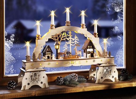 Beleuchteter Lichterbogen / Schwibbogen-Podeste