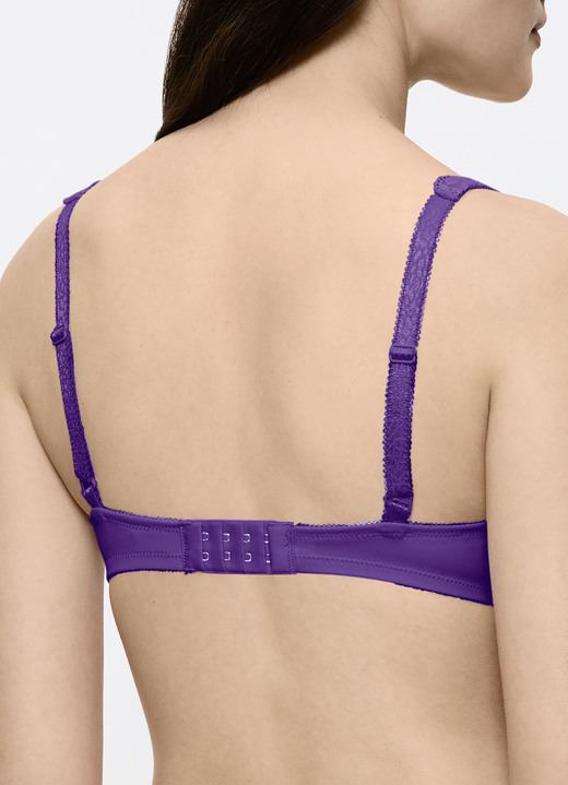 Bügel-BH - Triumph Amourette Bügel-BH mit Elastikspitze, in Größe 075 bis 095, in Cup B, in Farbe VIOLA Ansicht 4
