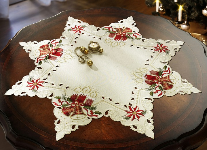 Weihnachten - Tisch- und Raumdekoration, in Größe 130 (2 Deckchen, 30/ 45 cm) bis 404 (Kissenbezug, 40/ 40 cm), in Farbe ECRU