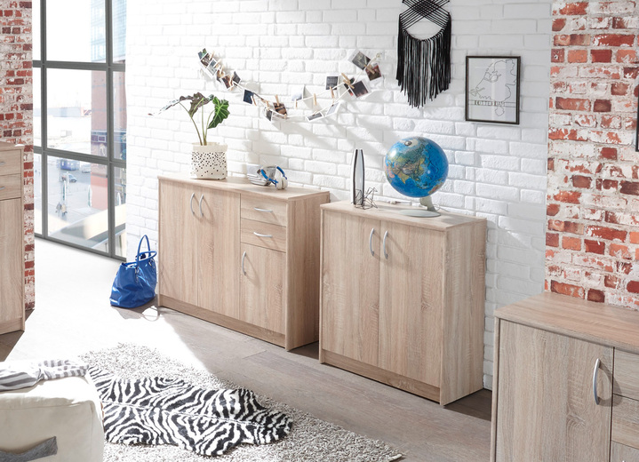 Sideboards & Kommoden - Kombifreundliche Kommode mit silberfarbenen Griffen, in Farbe WEISS, in Ausführung 2-türig, schmal Ansicht 7