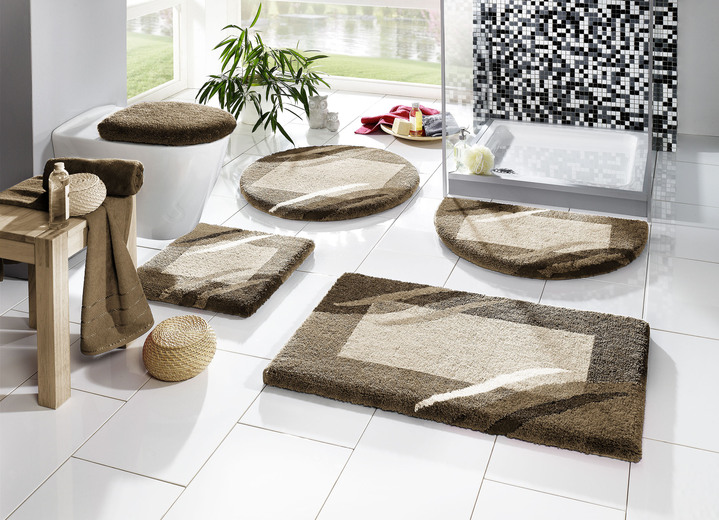 Badgarnituren - Besonders weiche Badgarnitur von Grund Ansicht 7 Badgarnituren - Besonders weiche Badgarnitur von Grund, in Größe 100 (Vorleger halbrd., 50/ 80 cm) bis 112 (WC-Deckelbezug, 47/ 50 cm), in Farbe BEERE Ansicht 7