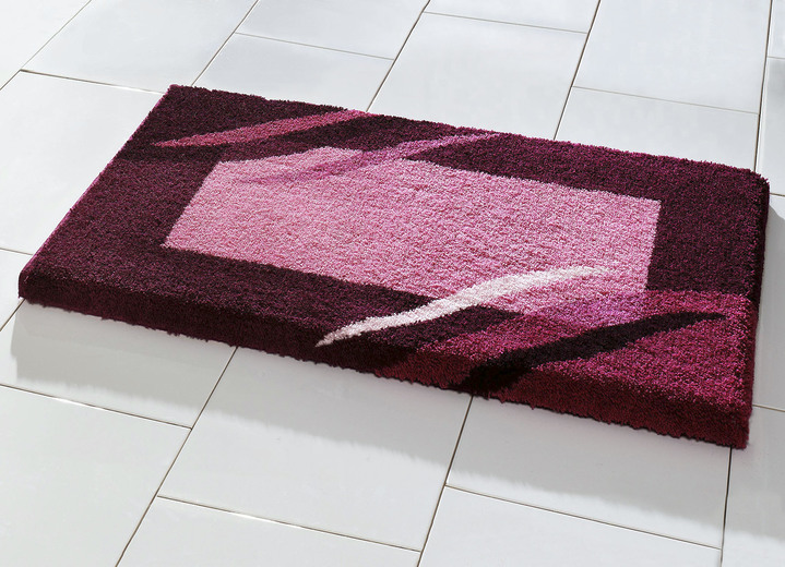 Badgarnituren - Besonders weiche Badgarnitur von Grund Ansicht 2 Badgarnituren - Besonders weiche Badgarnitur von Grund, in Größe 100 (Vorleger halbrd., 50/ 80 cm) bis 112 (WC-Deckelbezug, 47/ 50 cm), in Farbe BEERE Ansicht 2