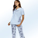 Schlafanzüge & Shortys - Zweierpack Schlafanzüge mit platziertem Druck und wadenlanger Hose, in Größe 036 bis 056, in Farbe HELLBLAU/ROSA – Farbe HELLBLAU/ROSA – Ansicht 1