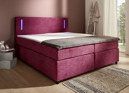 Boxspringbett mit LED-Beleuchtung