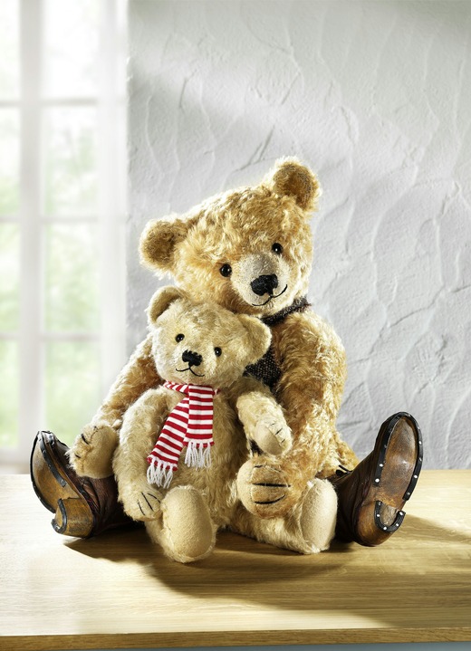 Wohnaccessoires - Hochwertige Tedddybären aus dem Hause Clemens Spieltiere, in Farbe BRAUN, in Ausführung Teddy klein, mit Streifenschal Ansicht 1