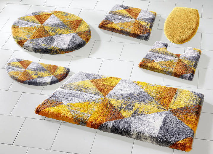 Badgarnituren - Badgarnitur von Grund mit geometrischem Dessin Ansicht 5 Badgarnituren - Badgarnitur von Grund mit geometrischem Dessin, in Größe 100 (Vorleger halbrund, 50/ 80 cm) bis 112 (WC-Deckelbezug, 47/ 50 cm), in Farbe ROSÉ-GRAU Ansicht 5