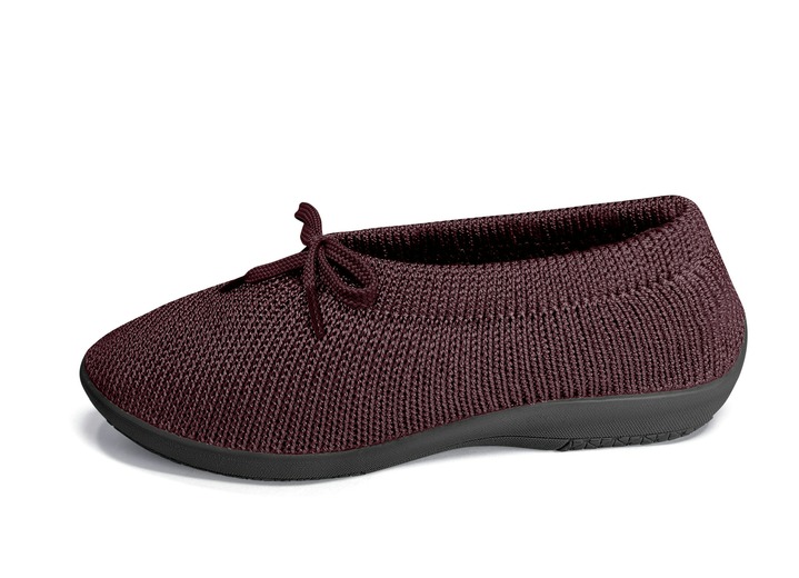 Komfortschuhe - Ballerina mit elastischem Einschlupf und Schnürung, in Größe 036 bis 042, in Farbe BEIGE Ansicht 4