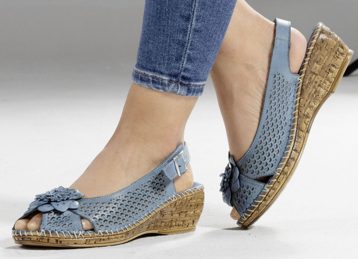 Komfortschuhe - Gemini, sommerliche Damen-Sandaletten, Weite G, mit Gummizug, in Größe 036 bis 042, in Farbe JEANS Ansicht 4