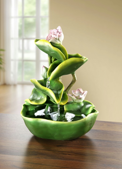 Wohnaccessoires - Zimmerbrunnen mit Seerosen-Motiv, in Farbe GRÜN-WEISS