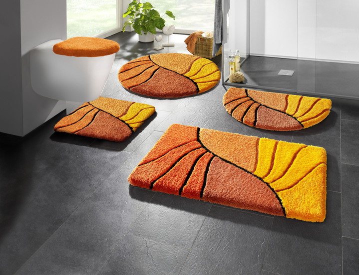 Badgarnituren - Badgarnitur mit rutschhemmender Rückseite, in Größe 100 (Vorleger halbrund, 50/ 80 cm) bis 112 (WC-Deckelbezug, 47/ 50 cm), in Farbe BRAUN Ansicht 4