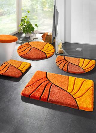 Heimtextilien - Badgarnitur mit rutschhemmender Rückseite, in Größe 100 (Vorleger halbrund, 50/ 80 cm) bis 112 (WC-Deckelbezug, 47/ 50 cm), in Farbe BLAU