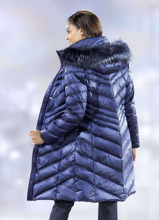 Jacken, Mäntel, Blazer - Daunenmantel mit 2-Wege-Reißverschluss, in Größe 034 bis 052, in Farbe RUBINROT Ansicht 3