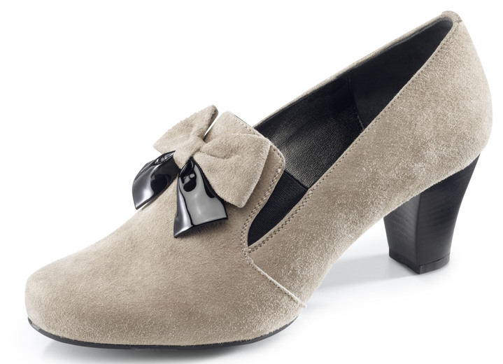 Pumps & Ballerina - Pumps aus Samt-Chevreauleder, in Größe 036 bis 042, in Farbe BEIGE