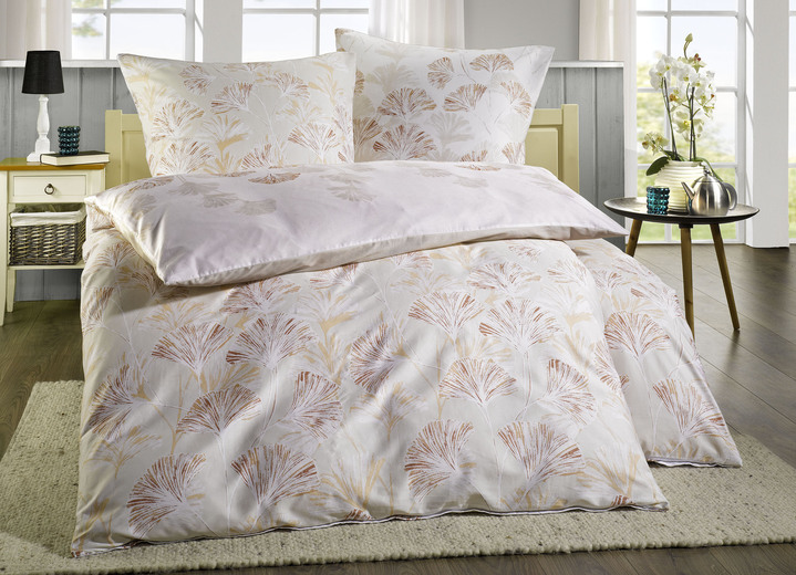 Bettwäschegarnituren - Mako-Satin Bettwäsche-Garnitur, in Größe 111 (40/80 cm + 135/200 cm) bis 115 (80/80 cm + 155/220 cm), in Farbe BEIGE Ansicht 1