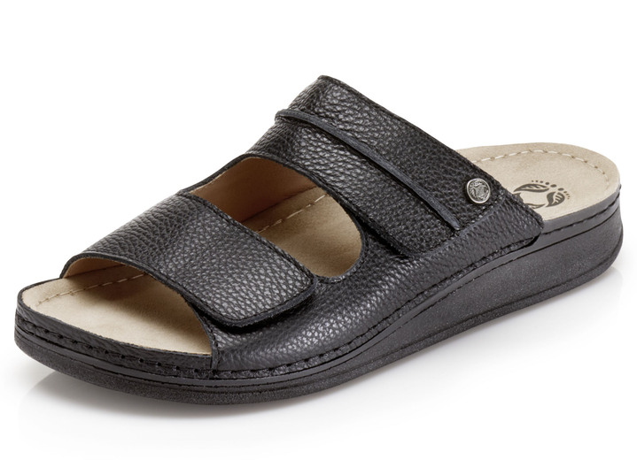 Sandalen & Pantoletten - Mubb Pantolette mit flotter Biesenzier, in Größe 040 bis 046, in Farbe SCHWARZ Ansicht 1