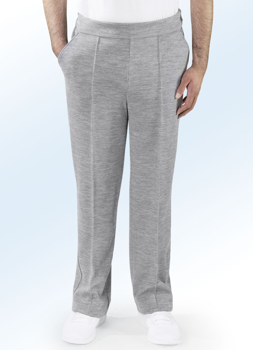 Sport- & Freizeitmode - „Athlet“-Kurhose in 7 Farben Ansicht 7 Sport- & Freizeitmode - „Athlet“-Kurhose in 7 Farben, in Größe 023 bis 062, in Farbe OLIV Ansicht 7