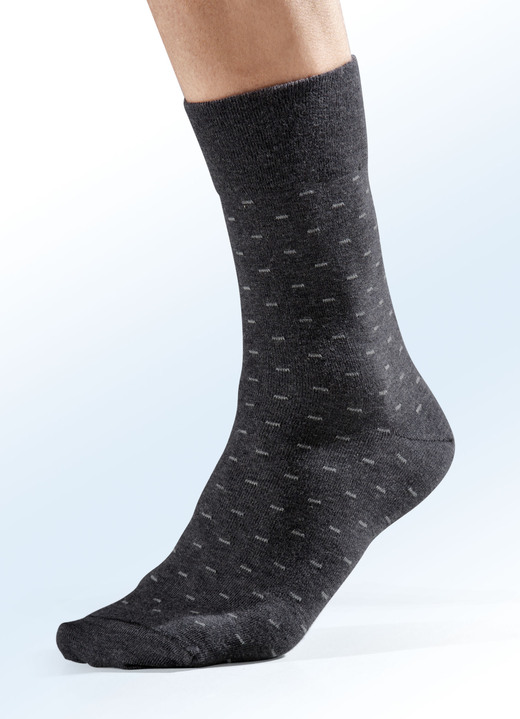 Unterwäsche - Fünferpack Socken mit handgekettelter Spitze und druckfreiem Bund, in Größe 001 (Schuhgrösse 39-42) bis 003 (Schuhgrösse 47-50), in Farbe 2X SCHWARZ DESSINIERT, 1X UNI SCHWARZ, 1X ANTHRAZIT DESSINIERT, 1X UNI ANTHRAZIT Ansicht 1