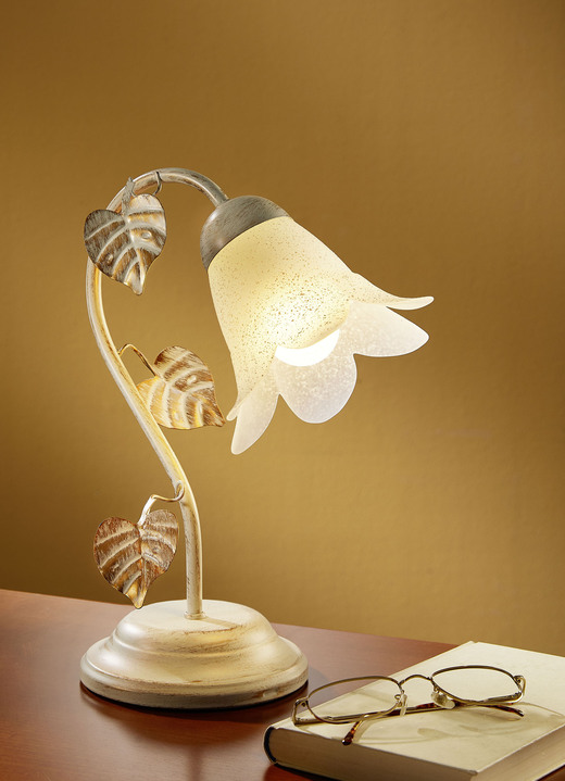 Lampen & Leuchten - Tischleuchte mit gewollt eingearbeiteten Gebrauchsspuren, in Farbe CREME-GOLD