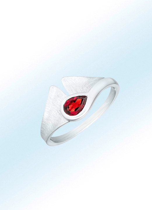 Ringe - Faszinierender Damenring mit Granat, in Größe 160 bis 220, in Farbe