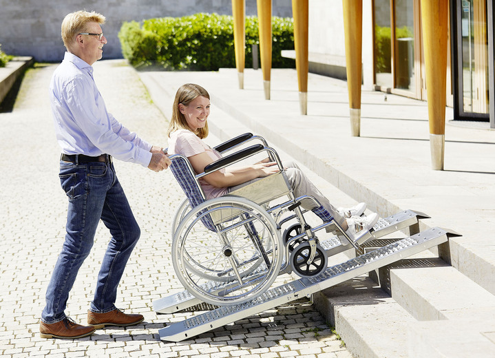 Rollatoren & Rollstühle - Mobile Auffahrrampe, in Farbe SILBER Ansicht 1