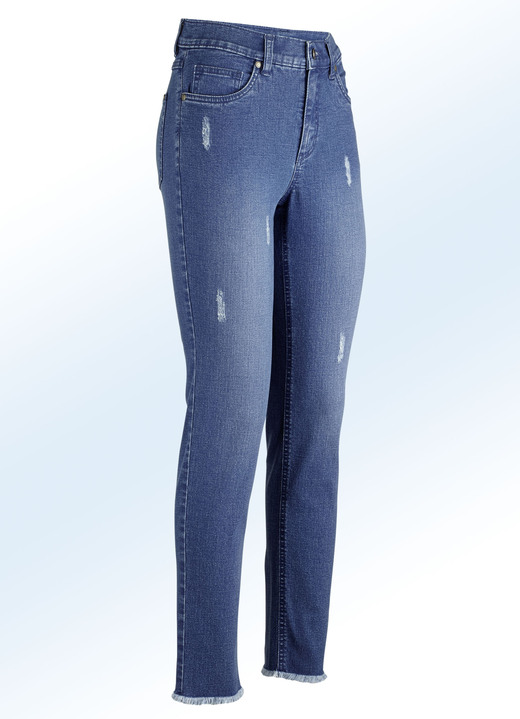 Damenmode - Knöchellange Jeans in 5-Pocket-Form, in Größe 017 bis 050, in Farbe JEANSBLAU Ansicht 1