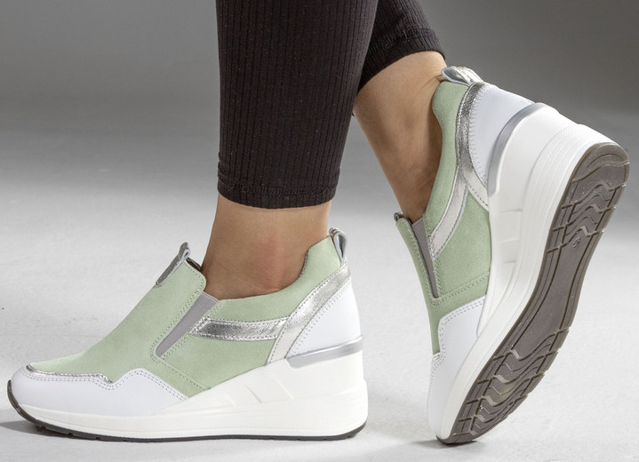 Komfortschuhe - ELENA EDEN Slipper mit herausnehmbarem Fußbett, in Größe 036 bis 042, in Farbe HELLBLAU Ansicht 6